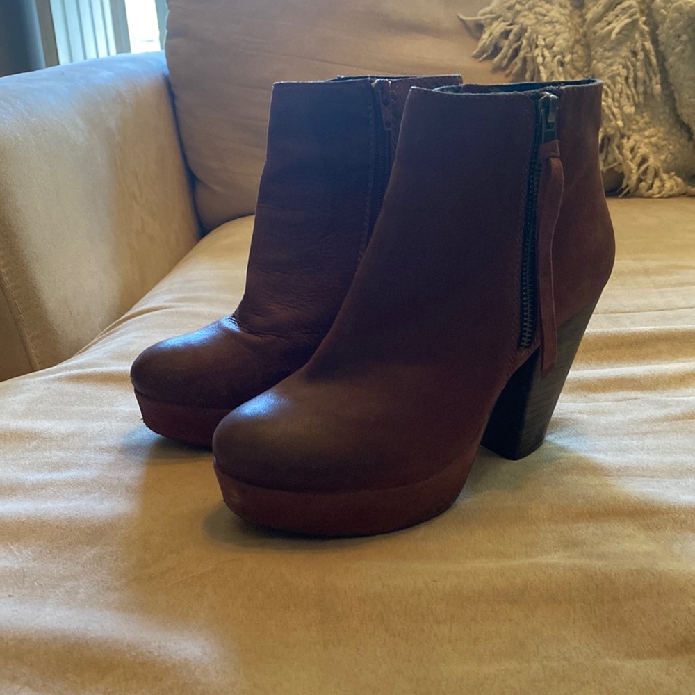 Steve Madden Boot